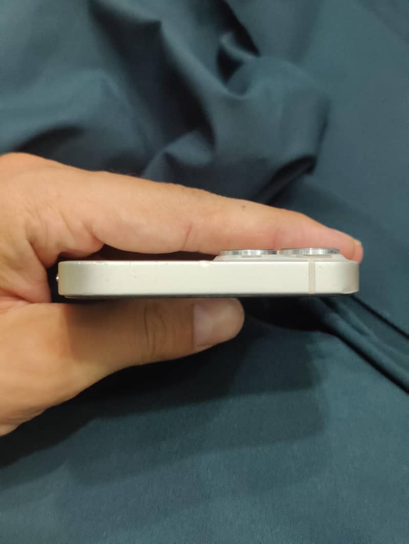 iphone 13 4