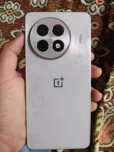 Oneplus Ace 5 / 13R. 12/256gb Full Box 10/10