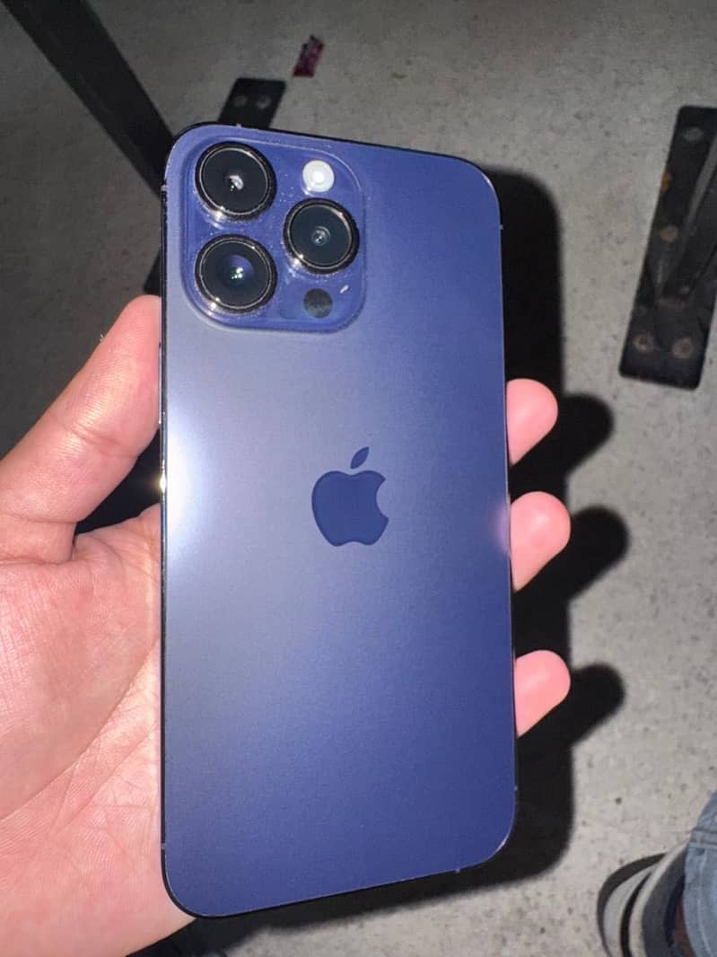 Iphone 14 pro max 2