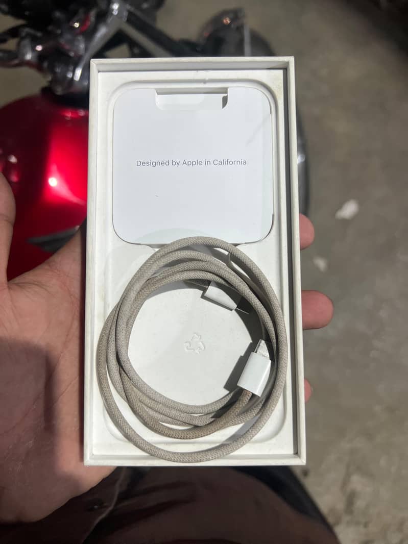 iPhone 15pro 4