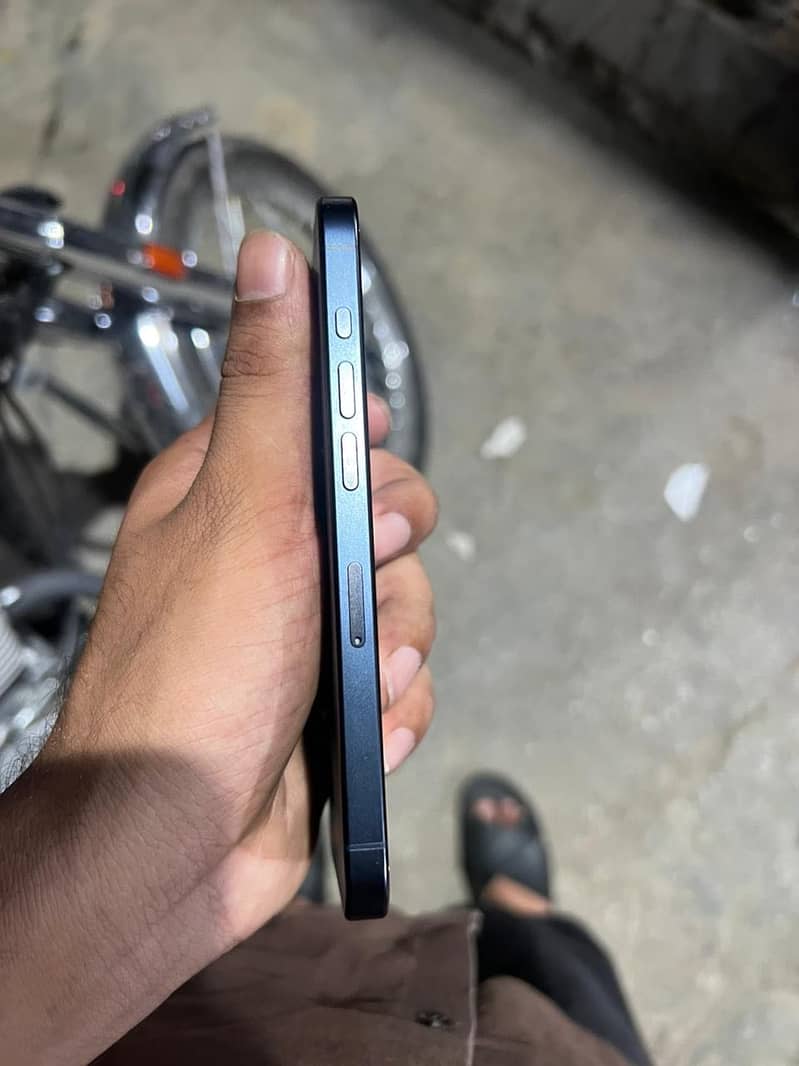iPhone 15pro 6