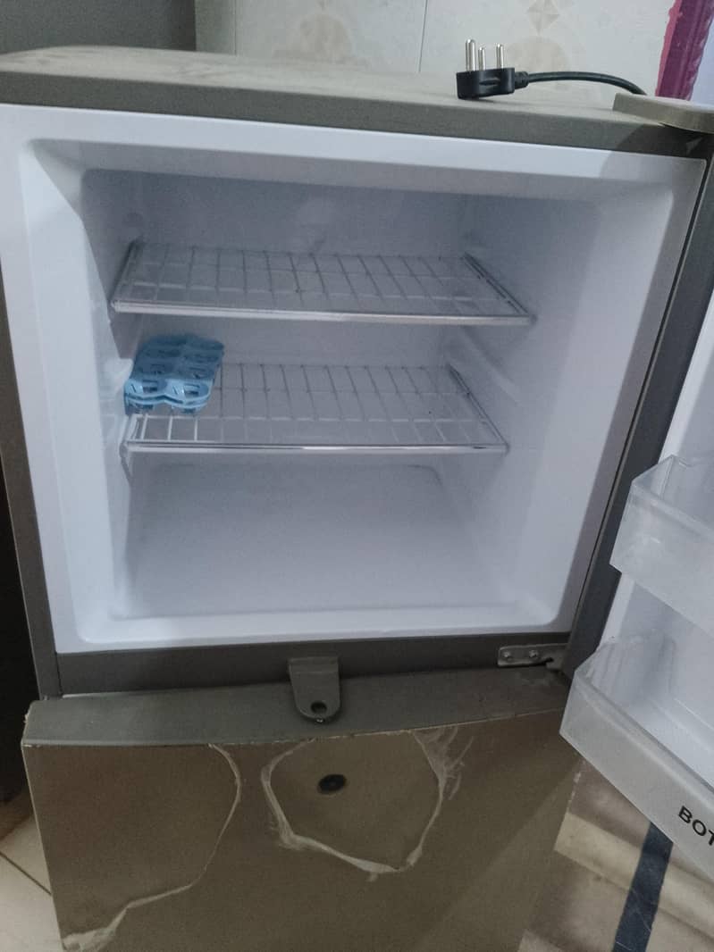 mini refregrator 1