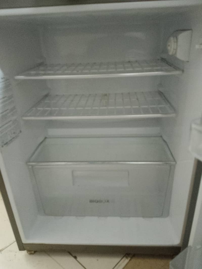 mini refregrator 2