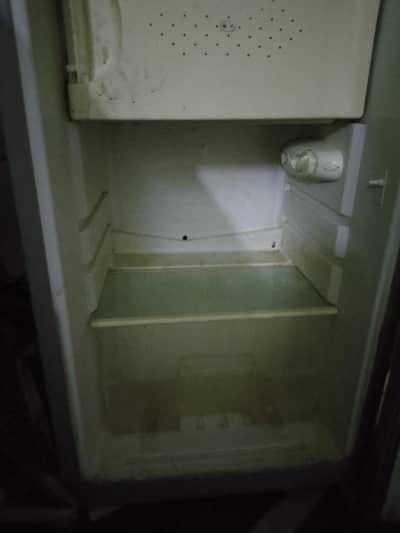 sg room fridge