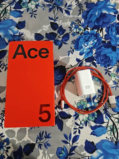 Oneplus Ace 5 / 13R. 12/256gb Full Box 10/10