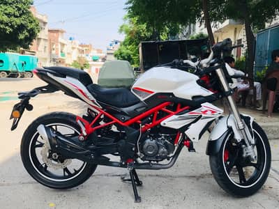 Benelli TNT 150i 2020