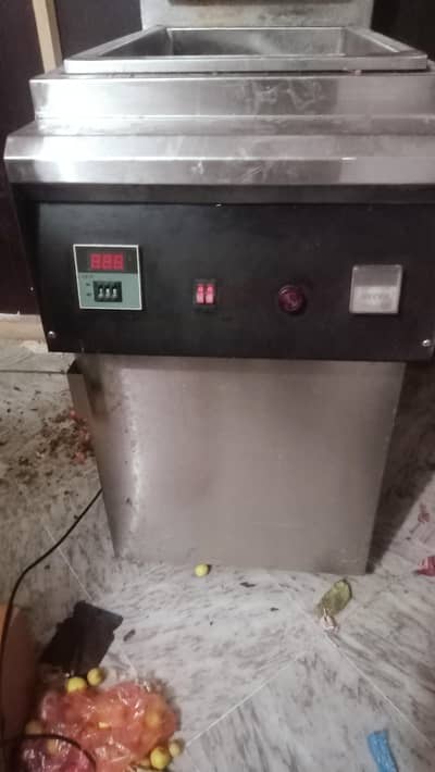 fast food fryer 10/10 condition