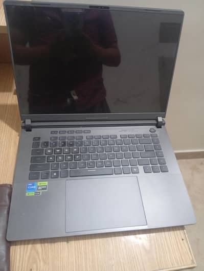 Asus rog strix g 16 only 3 weaks used