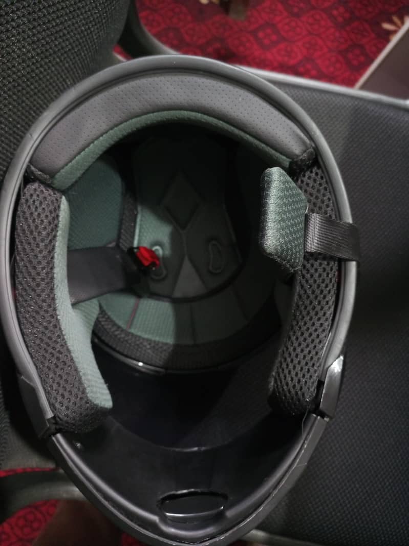 Medium Size Helmet 6