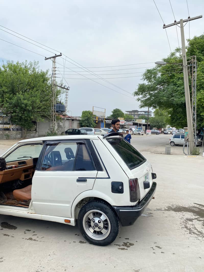 Charade 85 Model Automatic 8