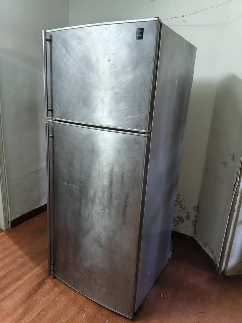 refrigerator 0