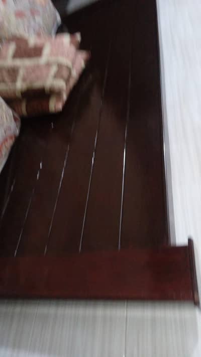 bed and side tables