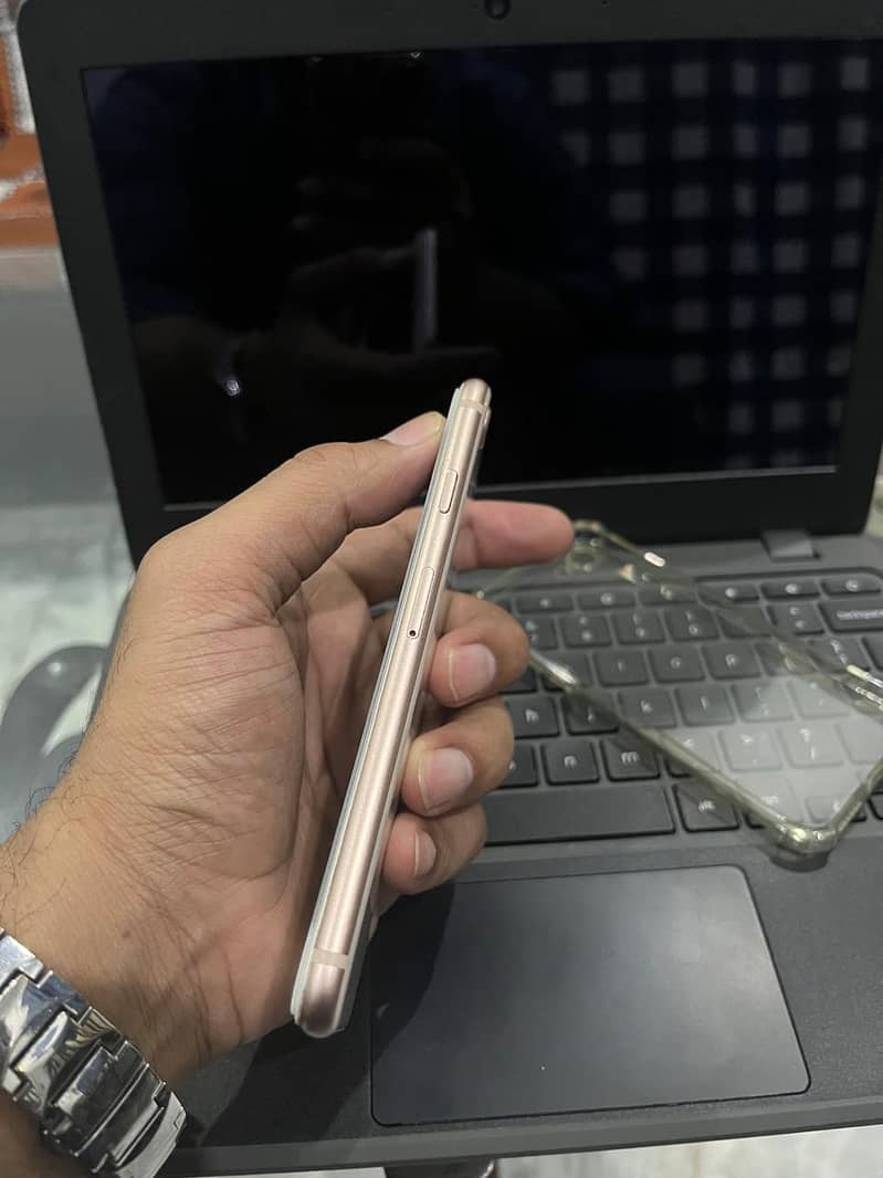 Apple iPhone 8 2