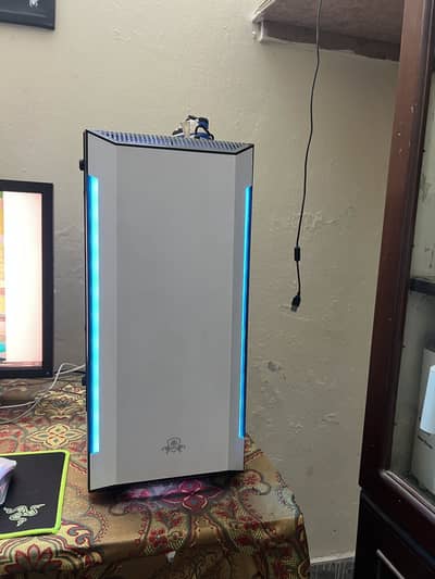Aa Tigers white gaming pc casing
