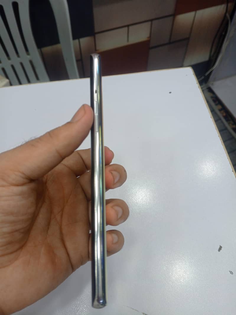 one plus 8 edge screen 1