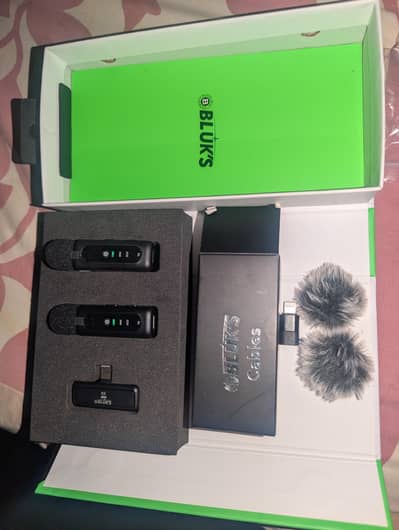 BLUKS VOXNIX-PRO BX-119 ANC Dual Wireless Mic – 2 Mic Set – Like New