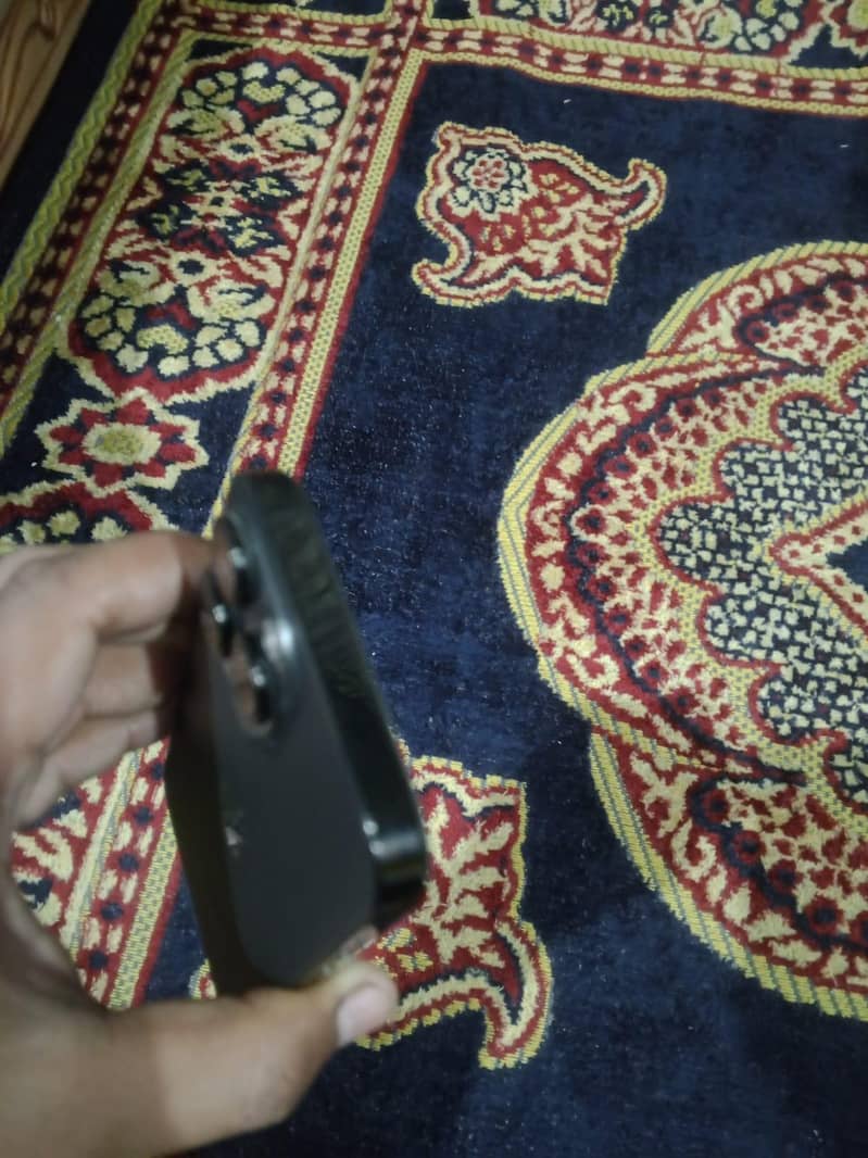 iPhone 14 pro max 3