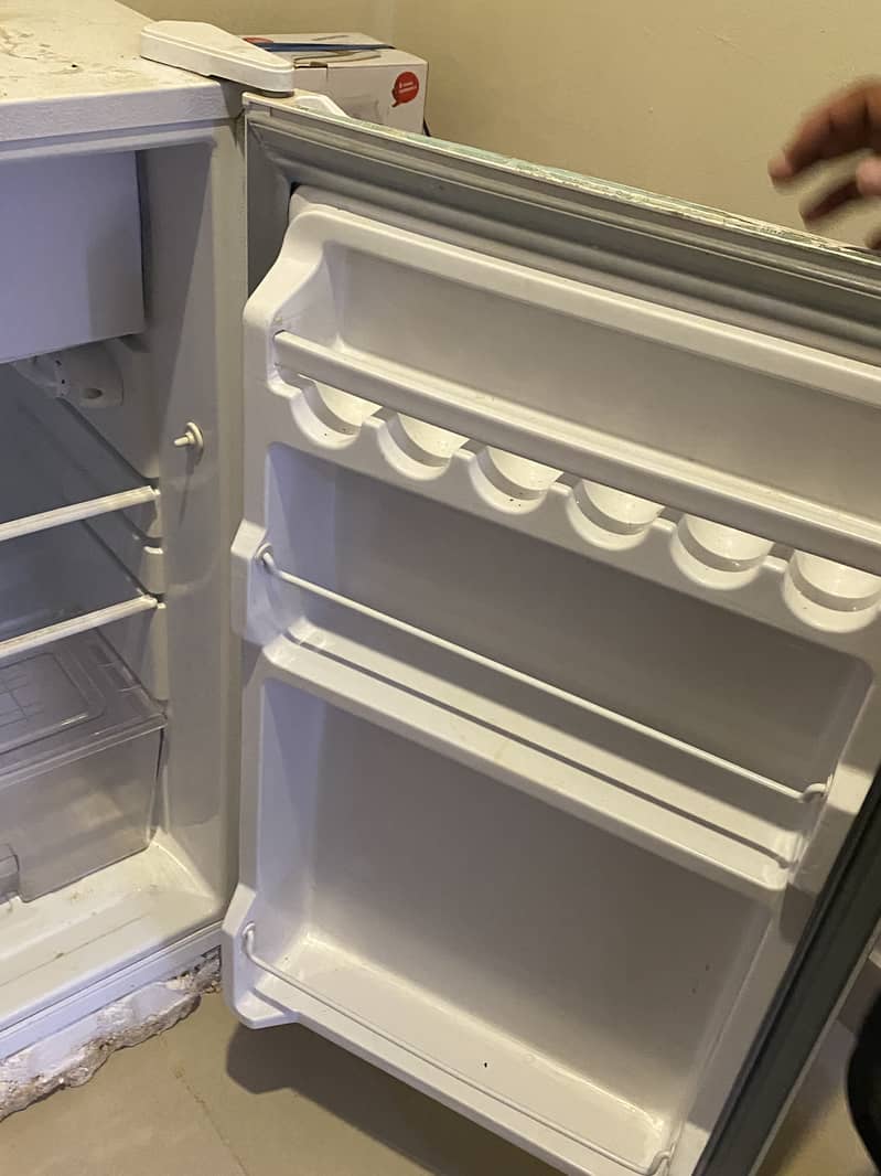 Mini Refrigerator 3