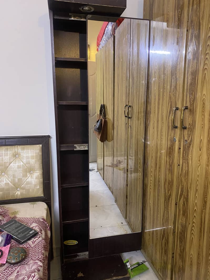 Dressing Table / Mirror Table / Side Mirror Stand 0