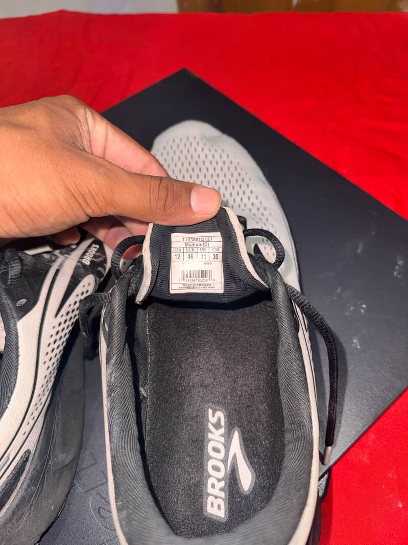 Brooks shoes 1