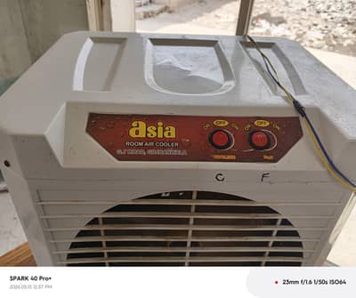 Mini Air cooler for sale Dc ac sy supply py bhi chalta hy A1 condition