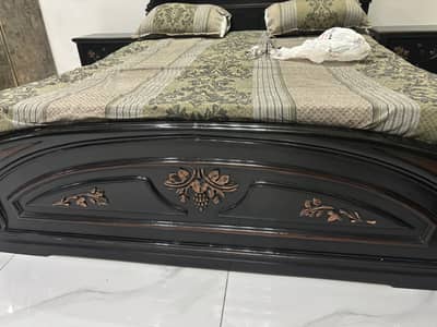 pure shesham wood bed