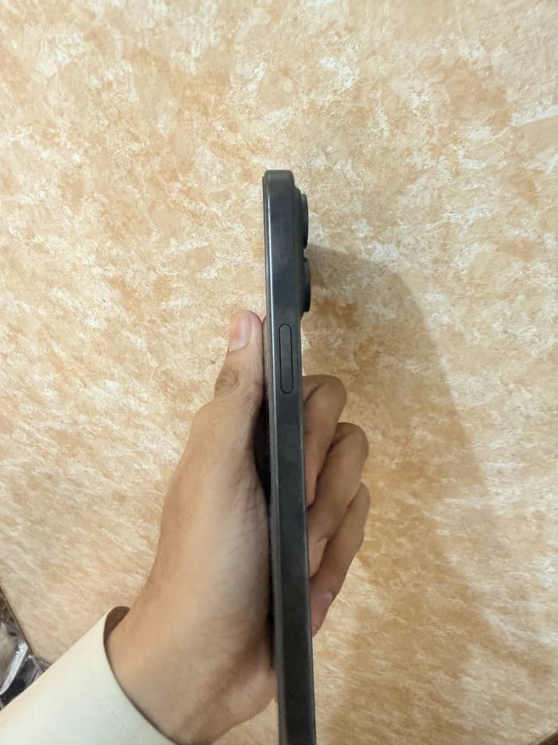 iPhone 15 pro max 1