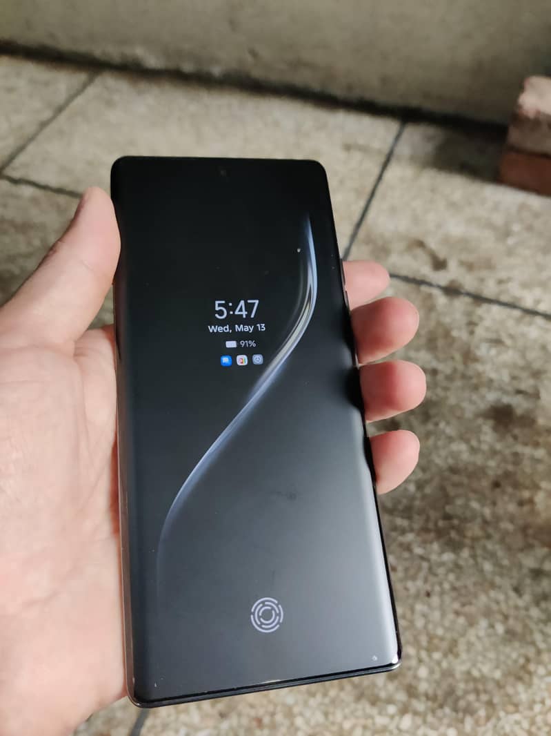 Tecno camon 40 pro 7