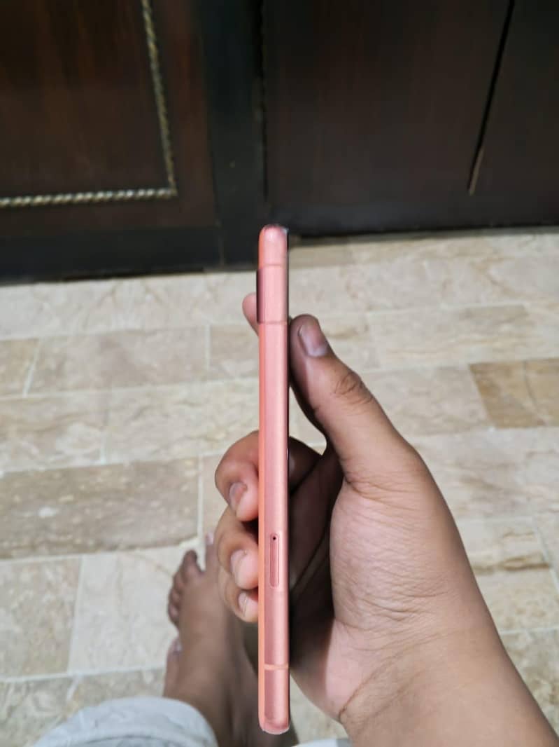 Google pixel 7a  2