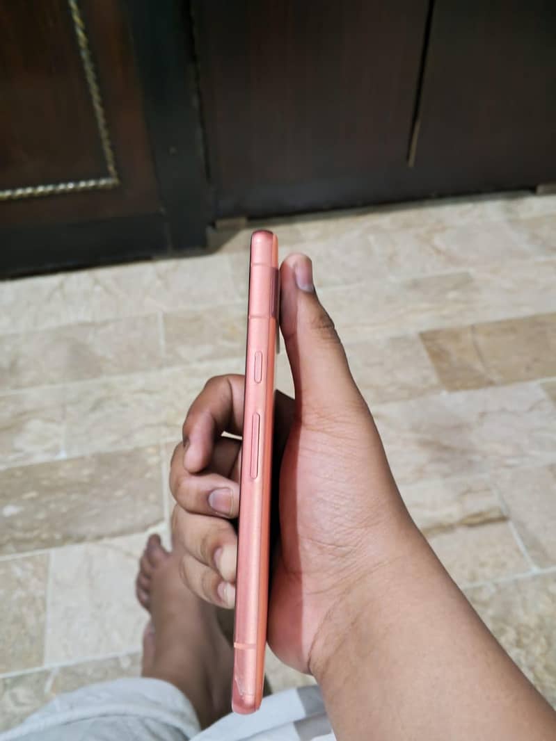 Google pixel 7a  4