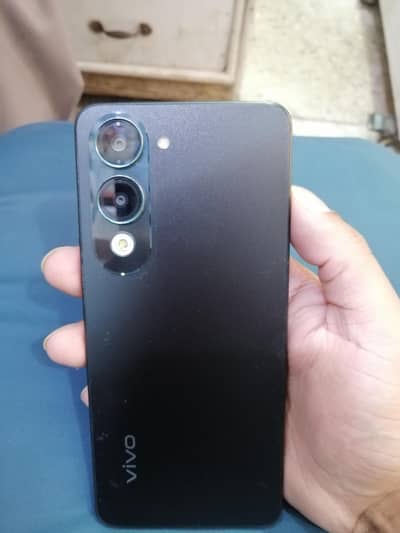 vivo y04