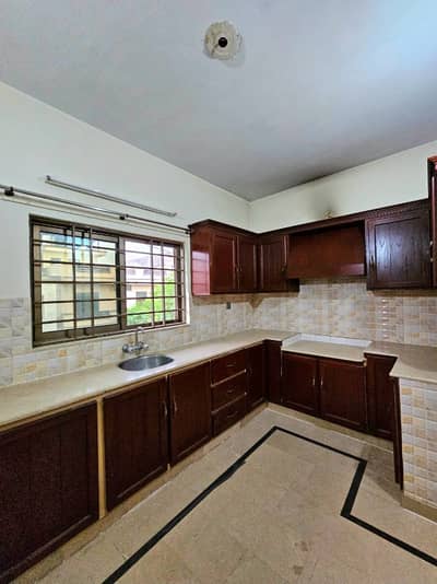 4 Marla Ground Portion Available For Rent In G-13 on Hiring Basis