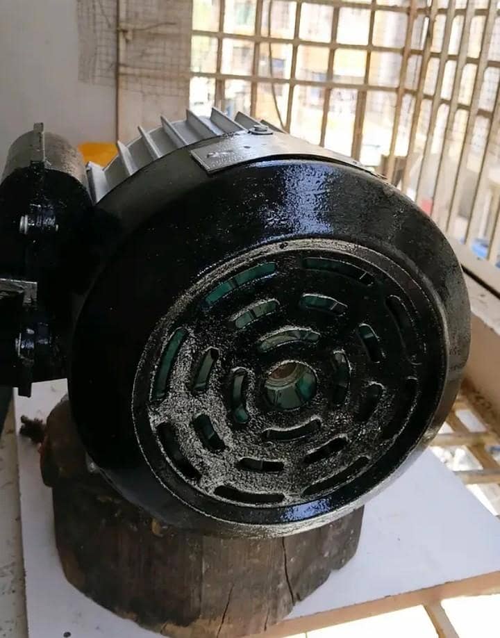MOTOR 4