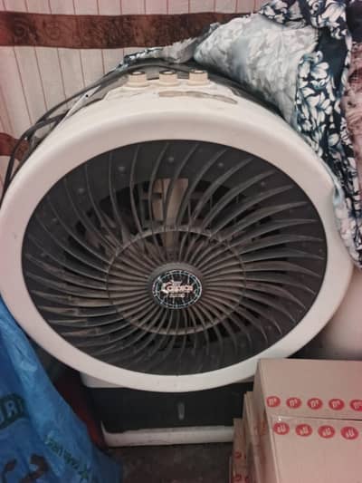 cooler bulkul saaf halt main hai