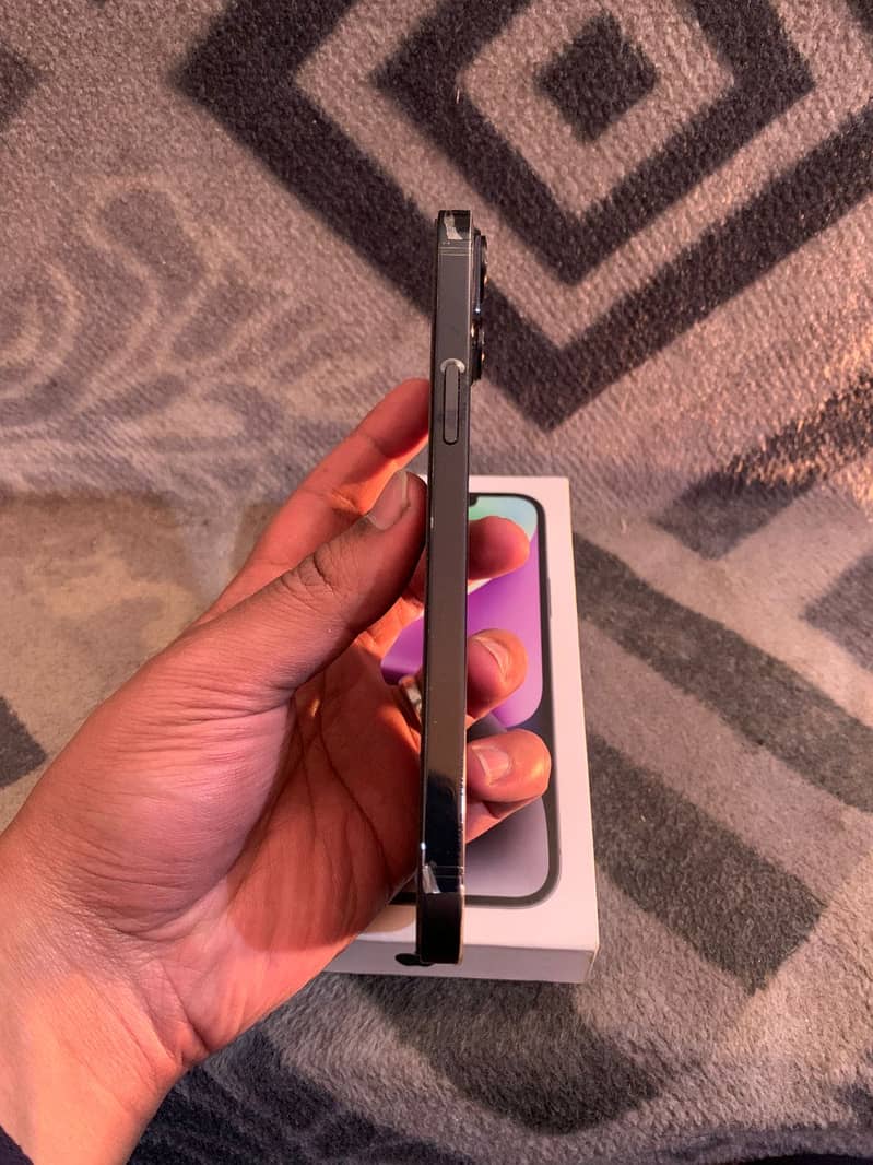 iPhone 14 Plus 6