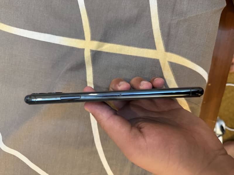 Iphone 11 pro max 5