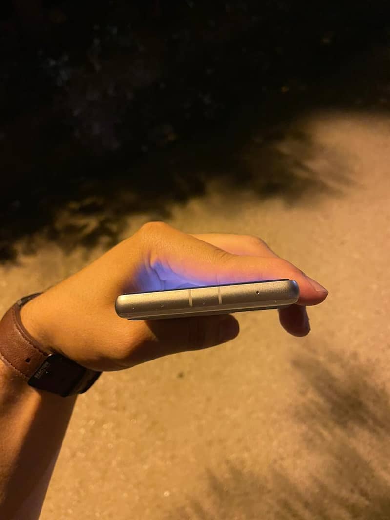Google Pixel 7a 3