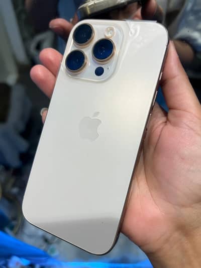iPhone 16 Pro