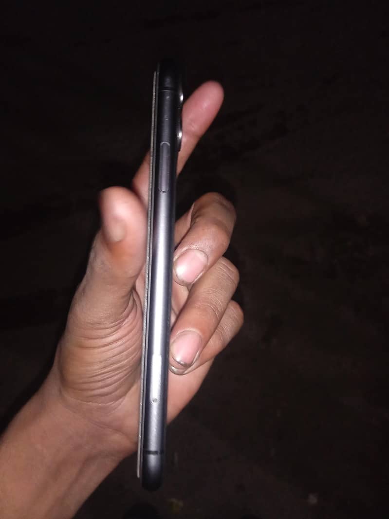 iphone 11 MDM model 4
