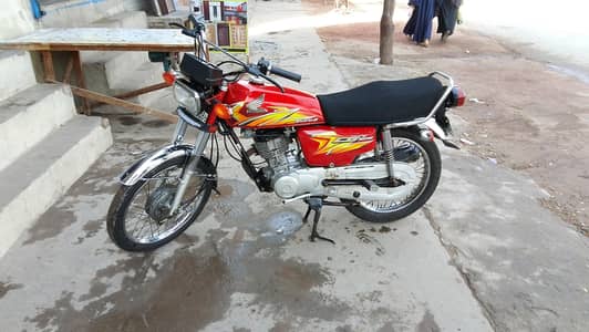 03260552631.  Honda 125 , 2021 model 1 lakh 20 hzar m