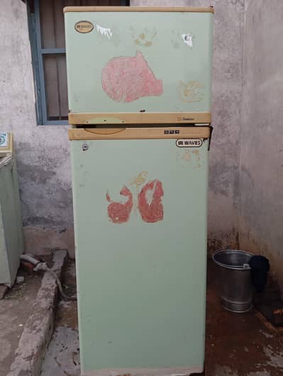Dawlance fardge for sell