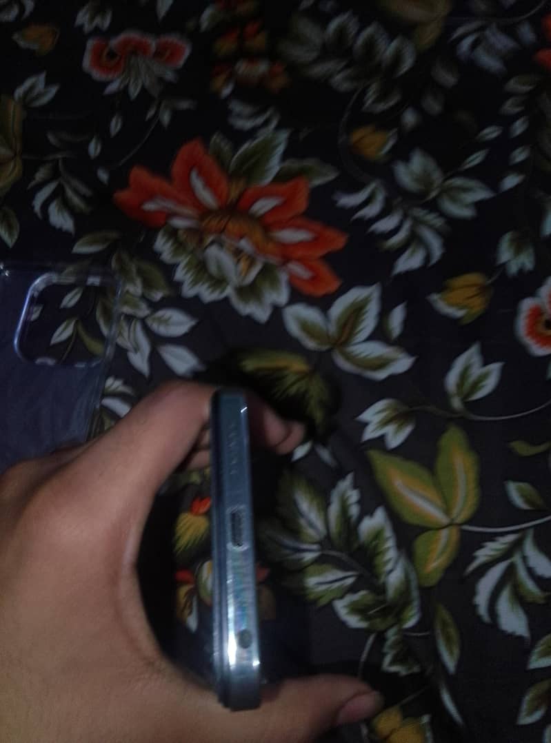 TECHNO SPARK 20 4