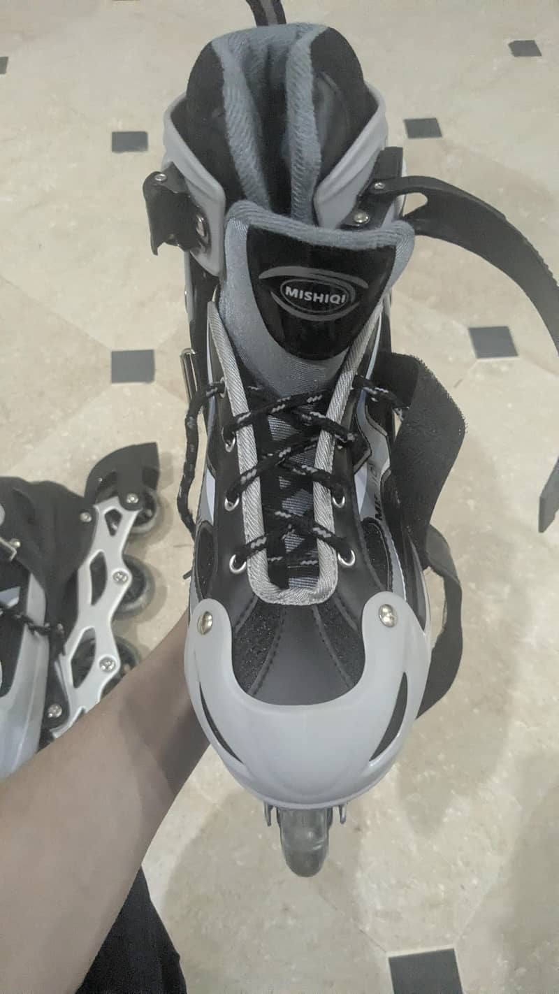 Adjustable Skating Shoes 2