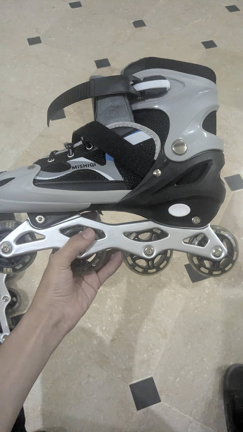 Adjustable Skating Shoes 3