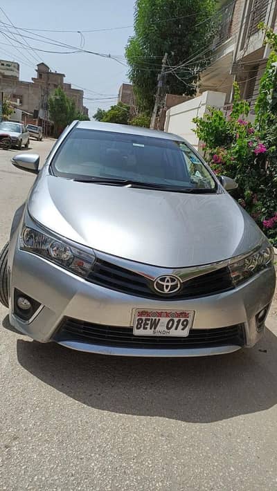 Corolla GLI Automatic 2015/16 silver colour