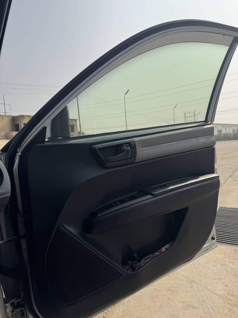 Toyota Axio 6