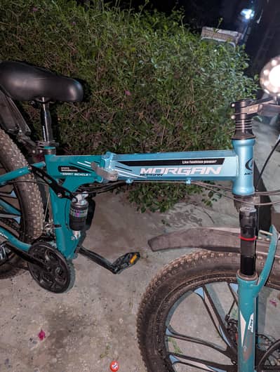 Morgan folding cycle condition 10/10 hydrolic shocks