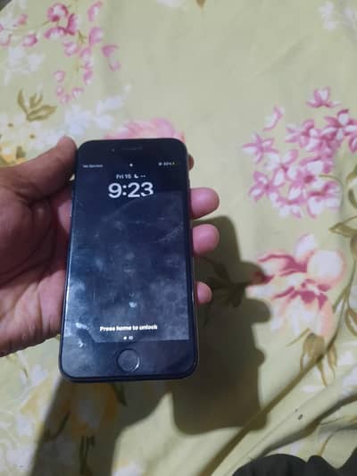 I phone 8 64gb urgent sale