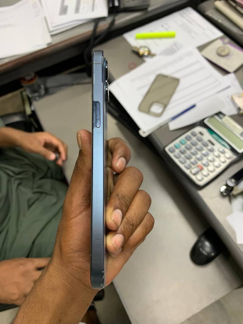 Iphone 12pro max 1