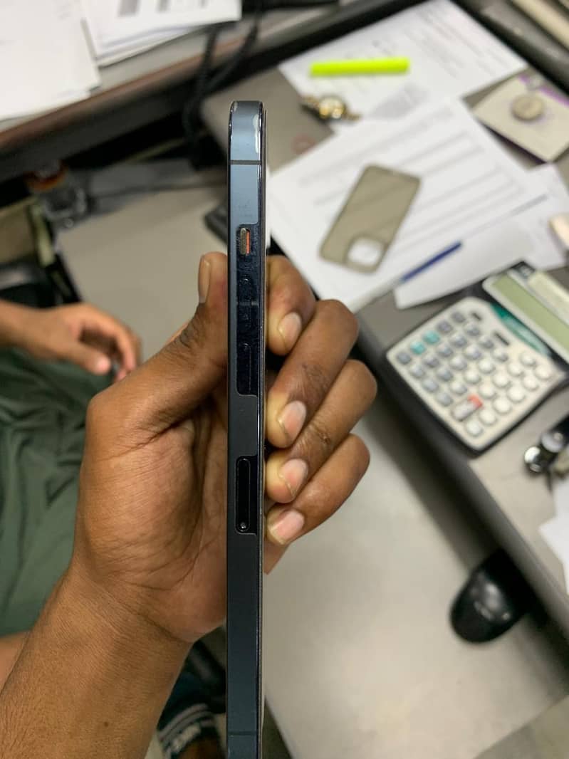 Iphone 12pro max 9